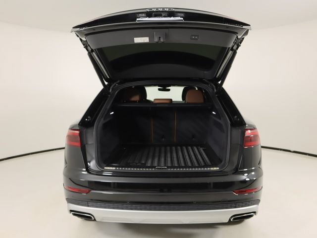 Certified 2024 Audi Q8 Premium Plus w/ Premium Plus Package AWD/4WD image 24