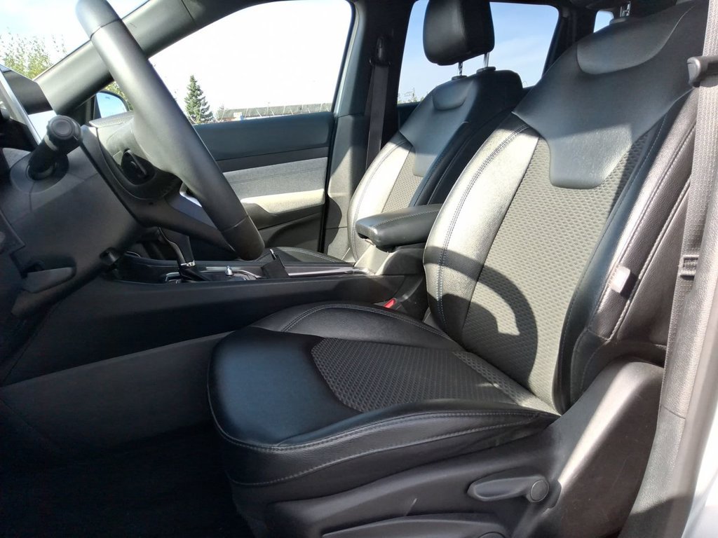 Certified 2024 Jeep Compass Latitude AWD/4WD image 12