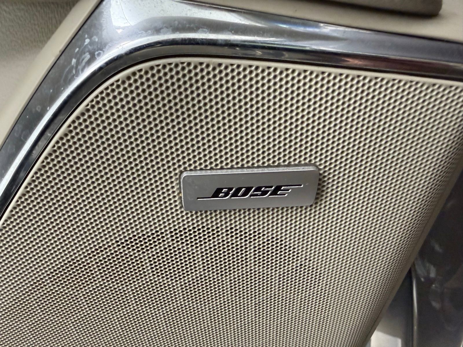 Used 2017 Cadillac Escalade Luxury image 14