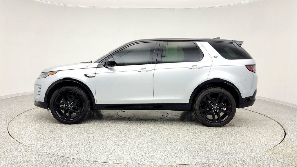 Used 2025 Land Rover Discovery Sport Dynamic SE image 8