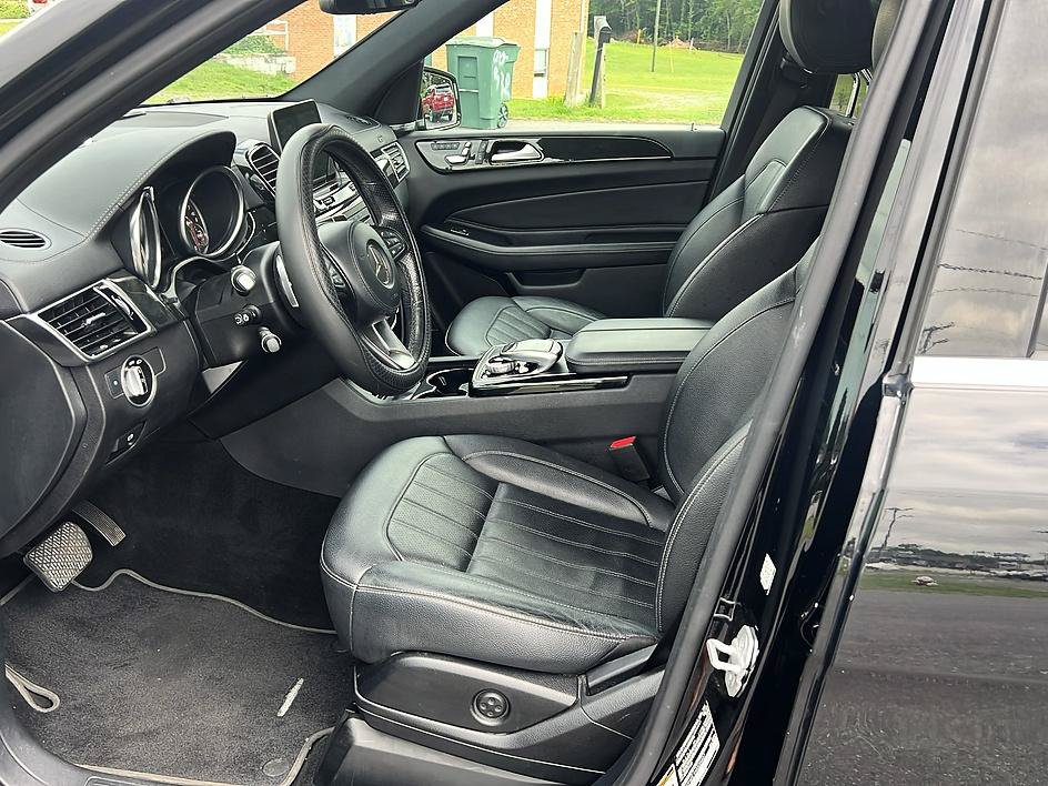 Used 2017 Mercedes-Benz GLS 450 4MATIC w/ Premium Package image 17