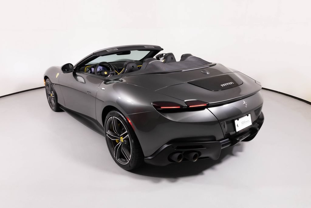 Used 2025 Ferrari Roma Spider RWD image 21