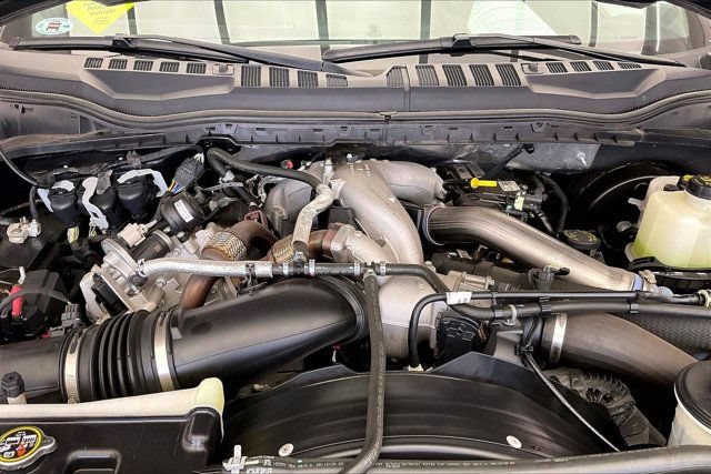 Used 2021 Ford F250 Lariat AWD/4WD image 9