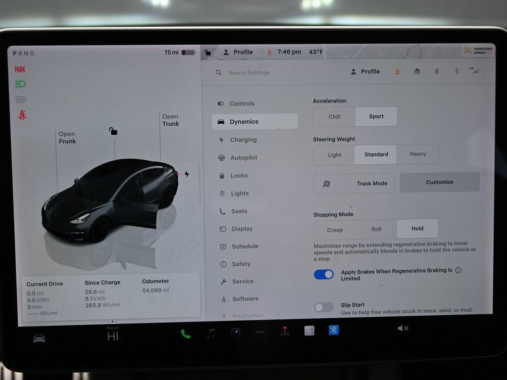 Used 2022 Tesla Model 3 Performance image 25