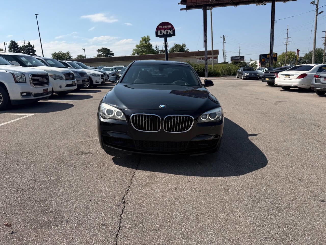 Used 2014 BMW 740Li xDrive w/ Executive Package AWD/4WD image 3