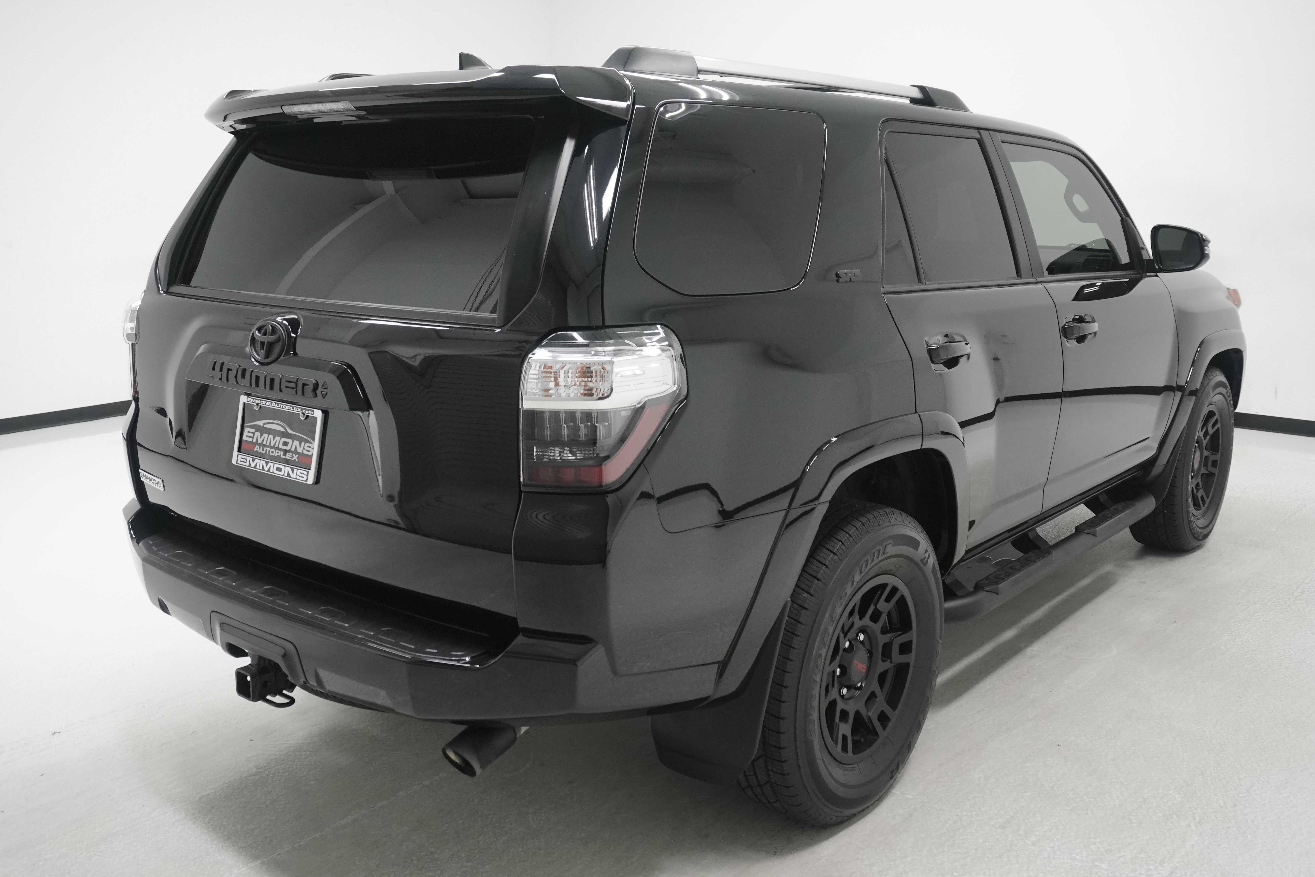 Used 2022 Toyota 4Runner SR5 Premium w/ Moonroof Package RWD image 4