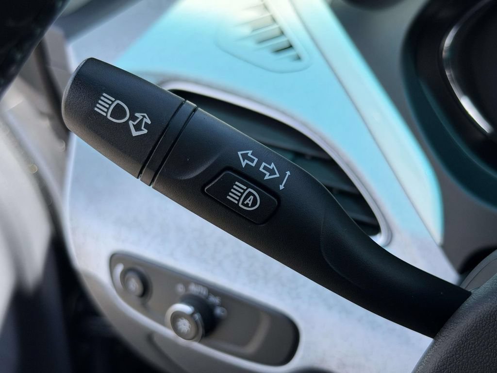 Used 2020 Chevrolet Bolt LT FWD image 26