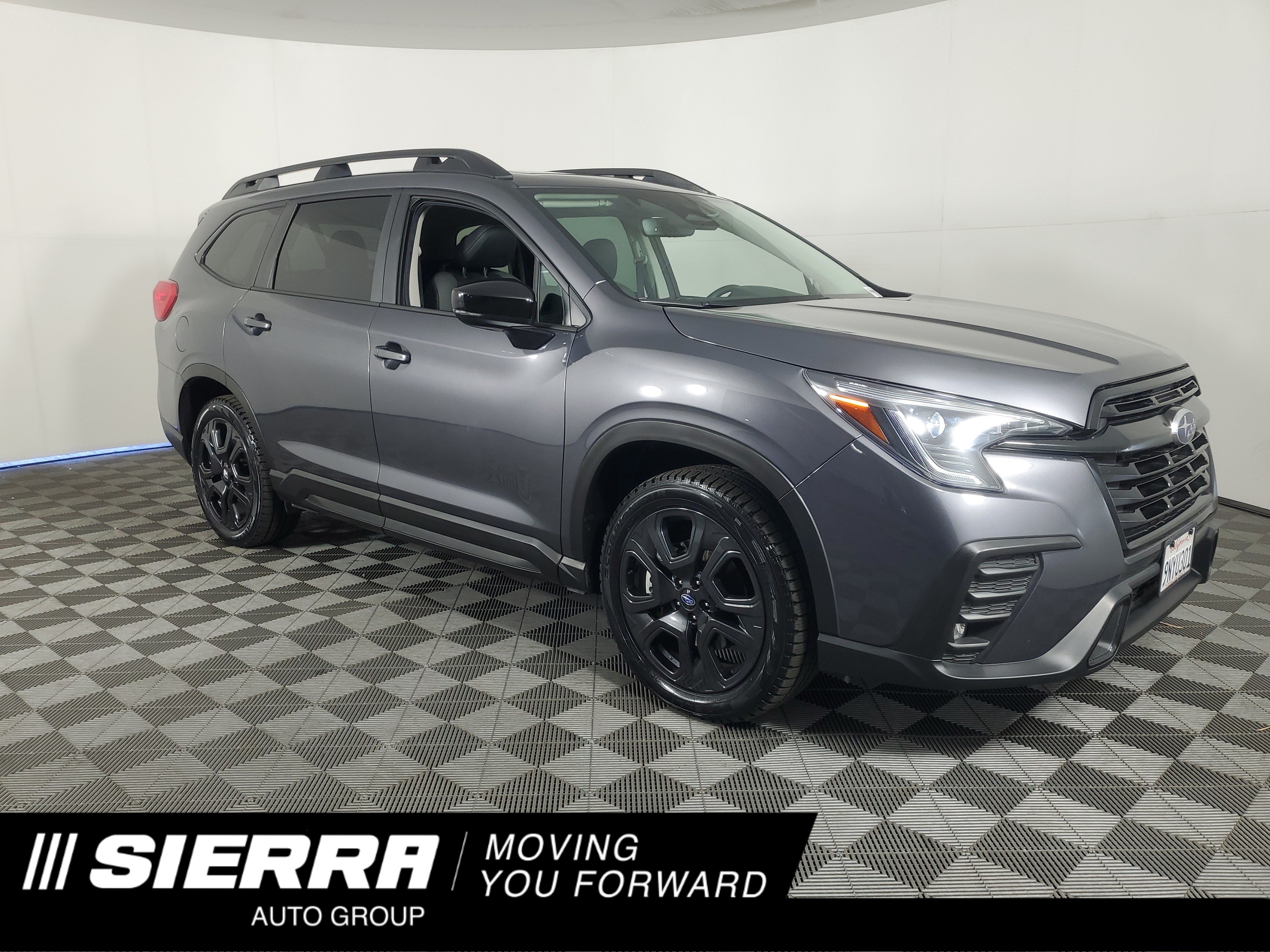 Used 2024 Subaru Ascent Onyx Edition AWD/4WD image 1