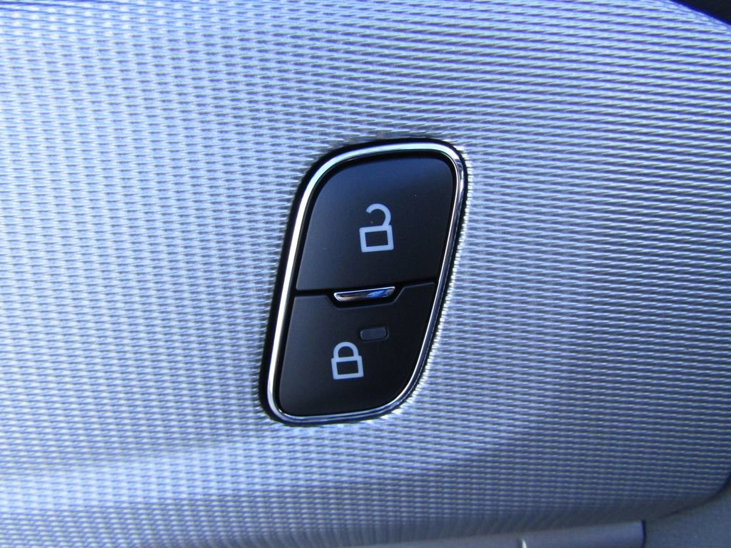 New 2026 Ford Explorer Active image 14