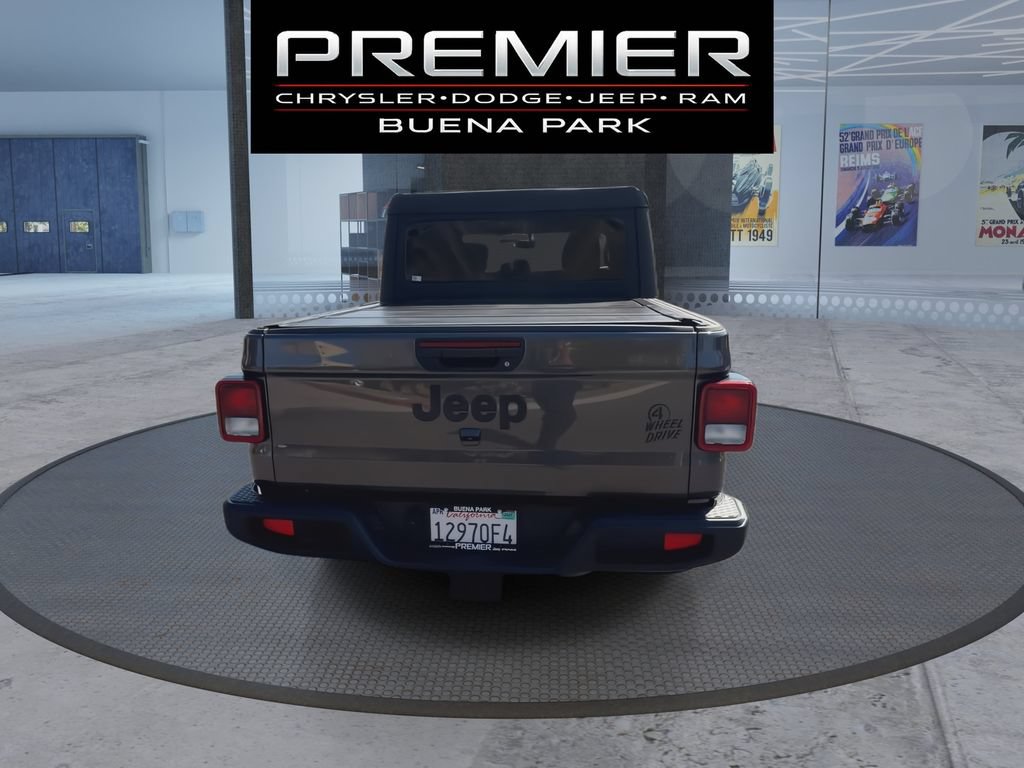 Used 2021 Jeep Gladiator Sport AWD/4WD image 7