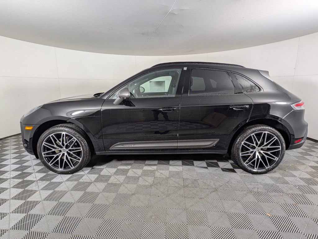 New 2026 Porsche Macan Turbo image 2