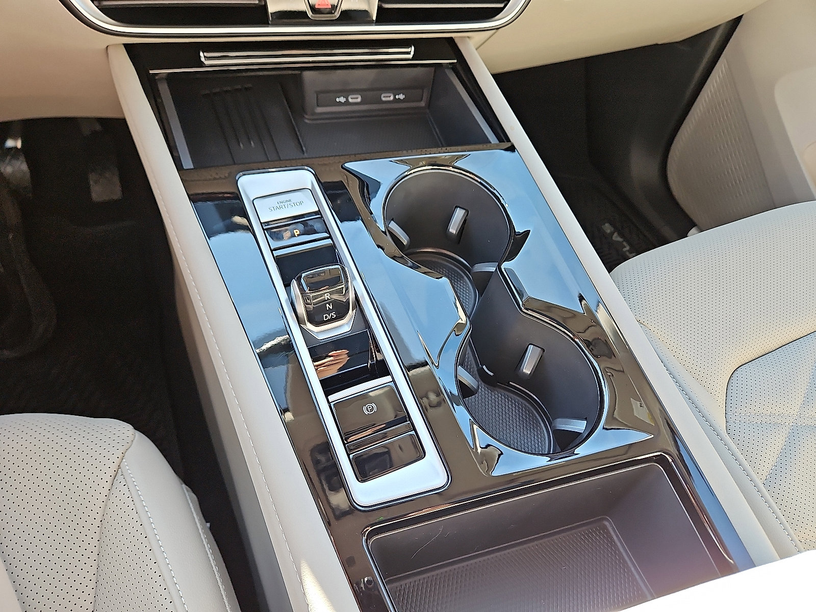 New 2026 Volkswagen Atlas SE image 16