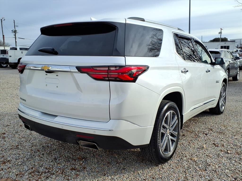 Used 2023 Chevrolet Traverse High Country image 9