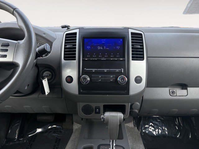 Used 2012 Nissan Frontier SV image 4
