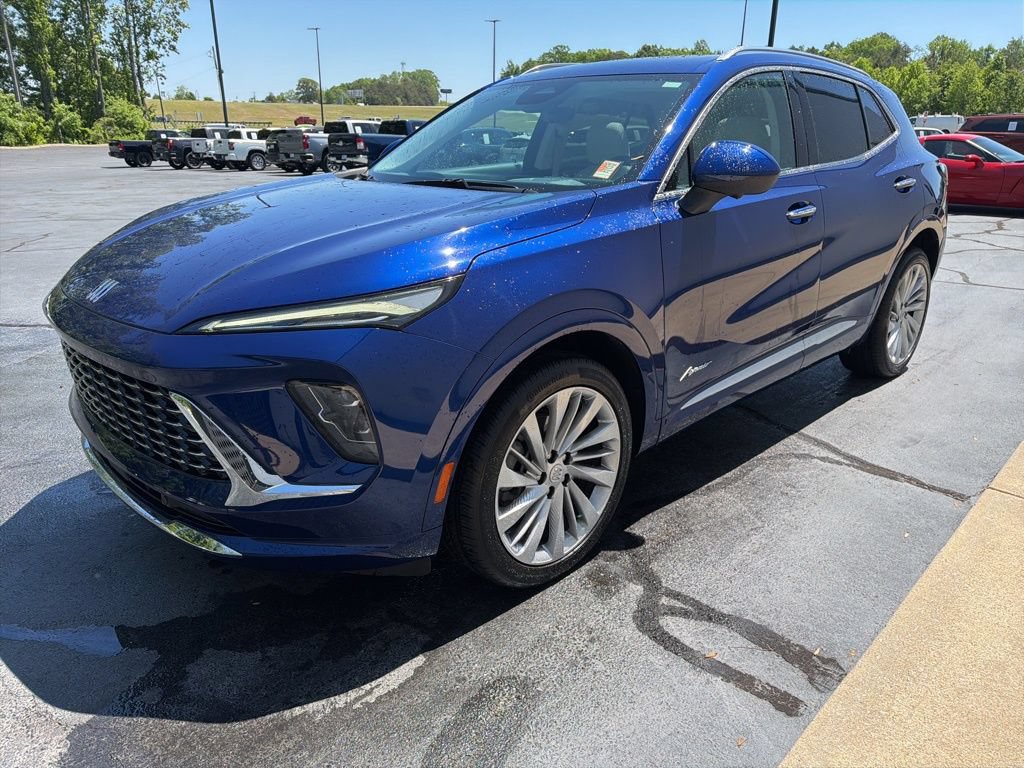 Used 2024 Buick Envision Avenir AWD/4WD image 4
