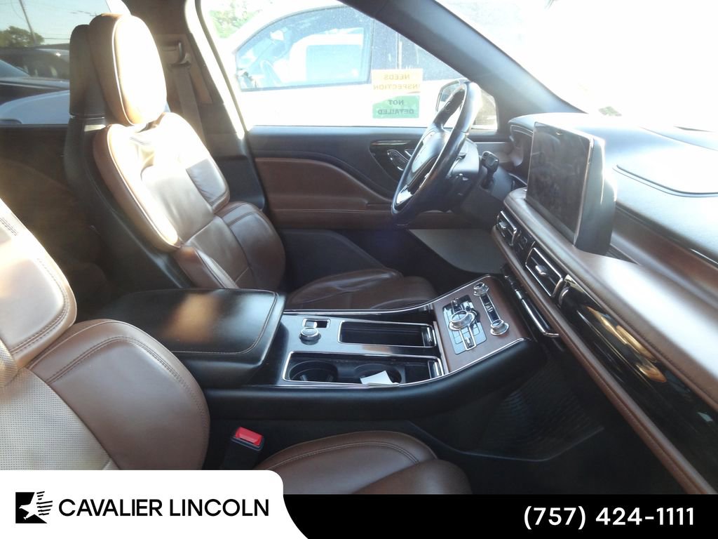 Used 2022 Lincoln Aviator Reserve w/ Equipment Group 201A AWD/4WD image 6