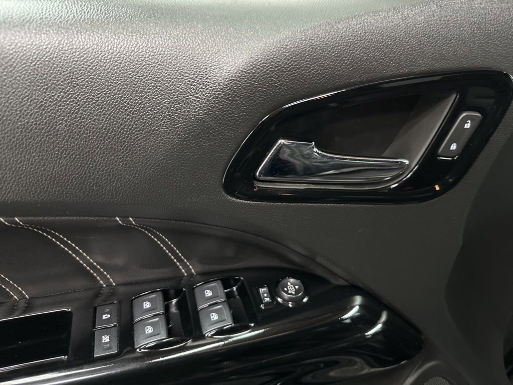 Used 2022 GMC Canyon Denali w/ Denali Black Edition Package image 20