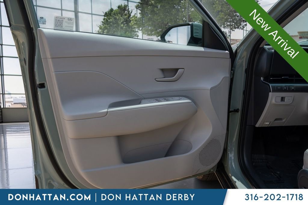 Used 2025 Hyundai Kona SEL FWD image 16
