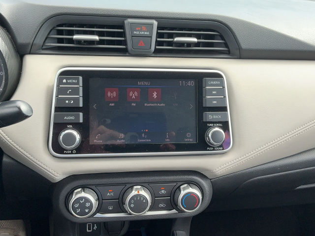 Used 2020 Nissan Versa SV FWD image 15