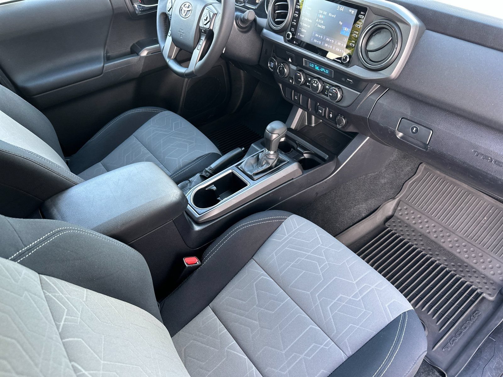 Used 2021 Toyota Tacoma TRD Sport AWD/4WD image 14