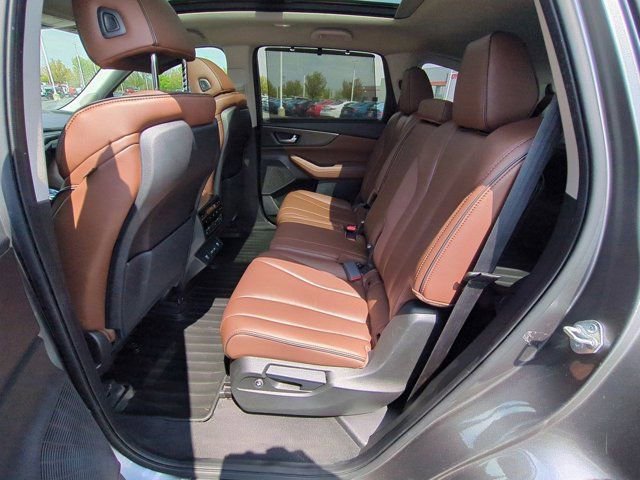 Used 2022 Acura MDX SH-AWD w/ Advance Package image 16