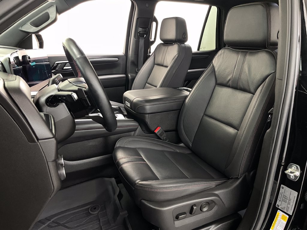 Certified 2025 Chevrolet Tahoe RST w/ RST Capability Package AWD/4WD image 31