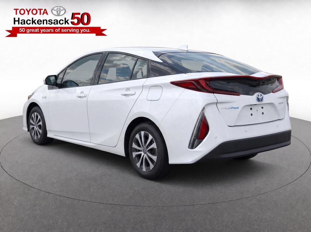 Used 2022 Toyota Prius Prime Limited FWD image 3