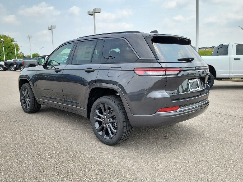 New 2026 Jeep Grand Cherokee Limited AWD/4WD image 3