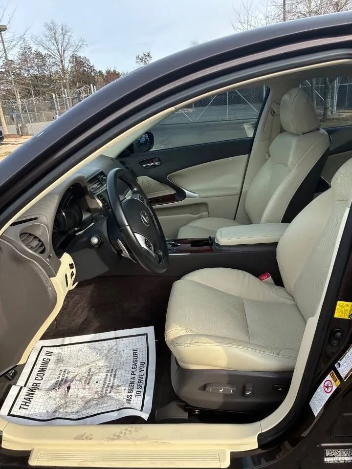 Used 2013 Lexus IS 250 AWD w/ Premium Pkg image 18