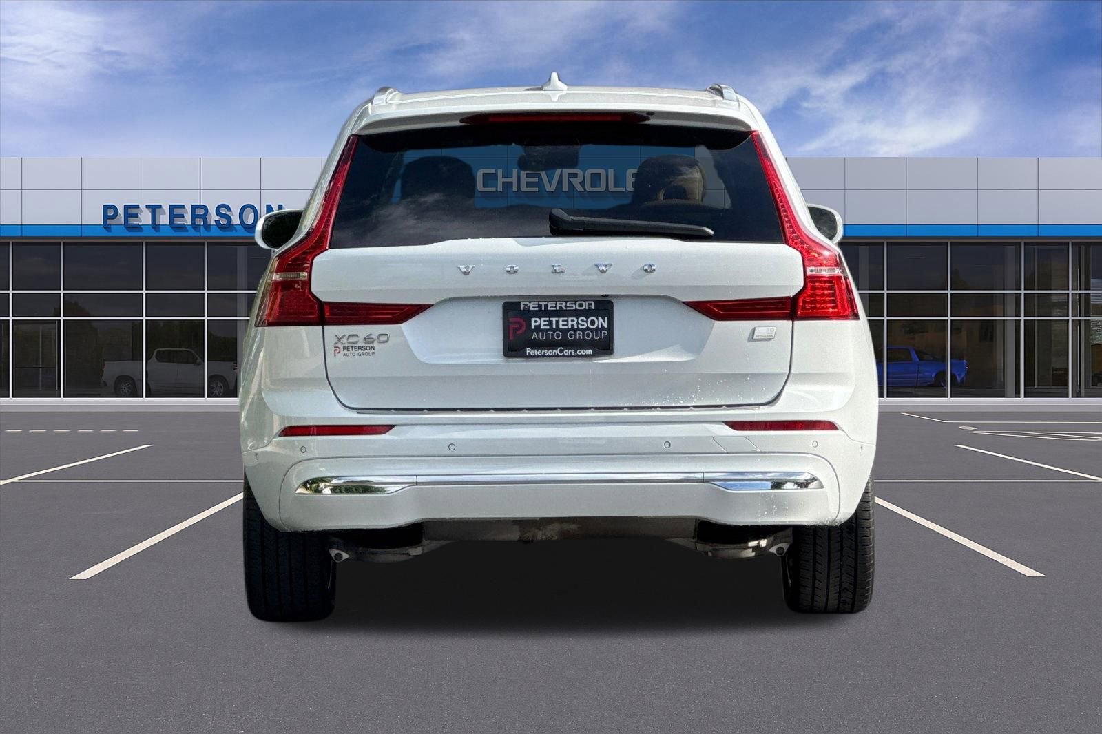 Used 2022 Volvo XC60 T8 Inscription w/ Advanced Package AWD/4WD image 5