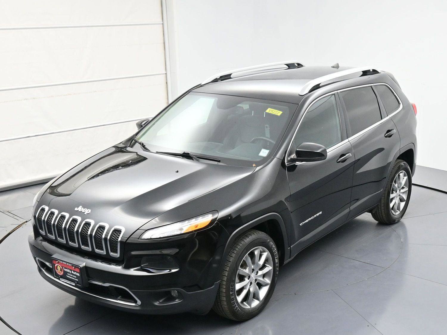 Used 2018 Jeep Cherokee Limited image 32