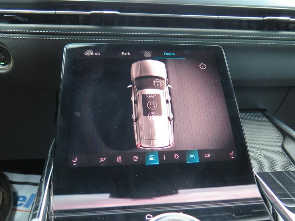 Certified 2025 Cadillac Escalade Sport w/ Touring Package AWD/4WD image 17