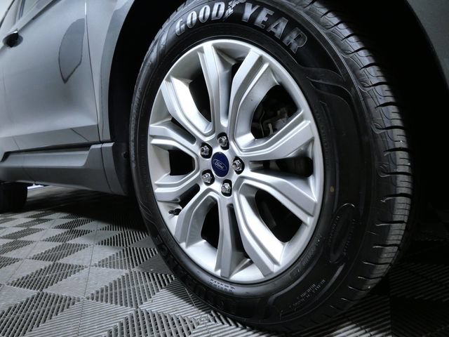 Certified 2020 Ford Edge Titanium w/ Canadian Touring Package AWD/4WD image 2