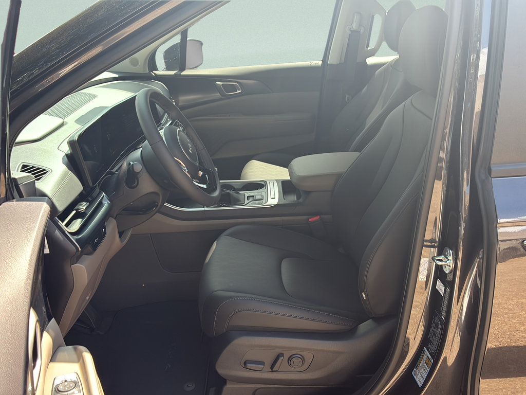 New 2026 Kia Carnival FWD image 22