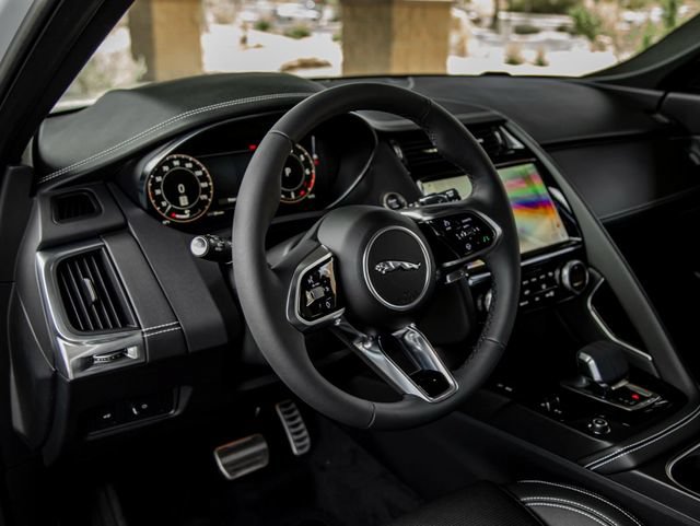 New 2024 Jaguar E-PACE R-Dynamic SE AWD/4WD image 16