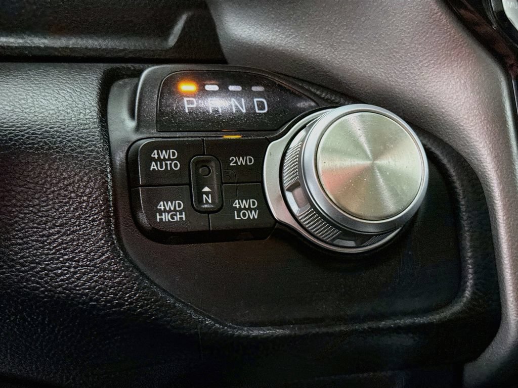 Used 2020 RAM 1500 Laramie w/ Sport Appearance Package AWD/4WD image 10