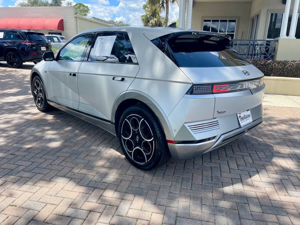 Used 2024 Hyundai Ioniq 5 Limited image 3