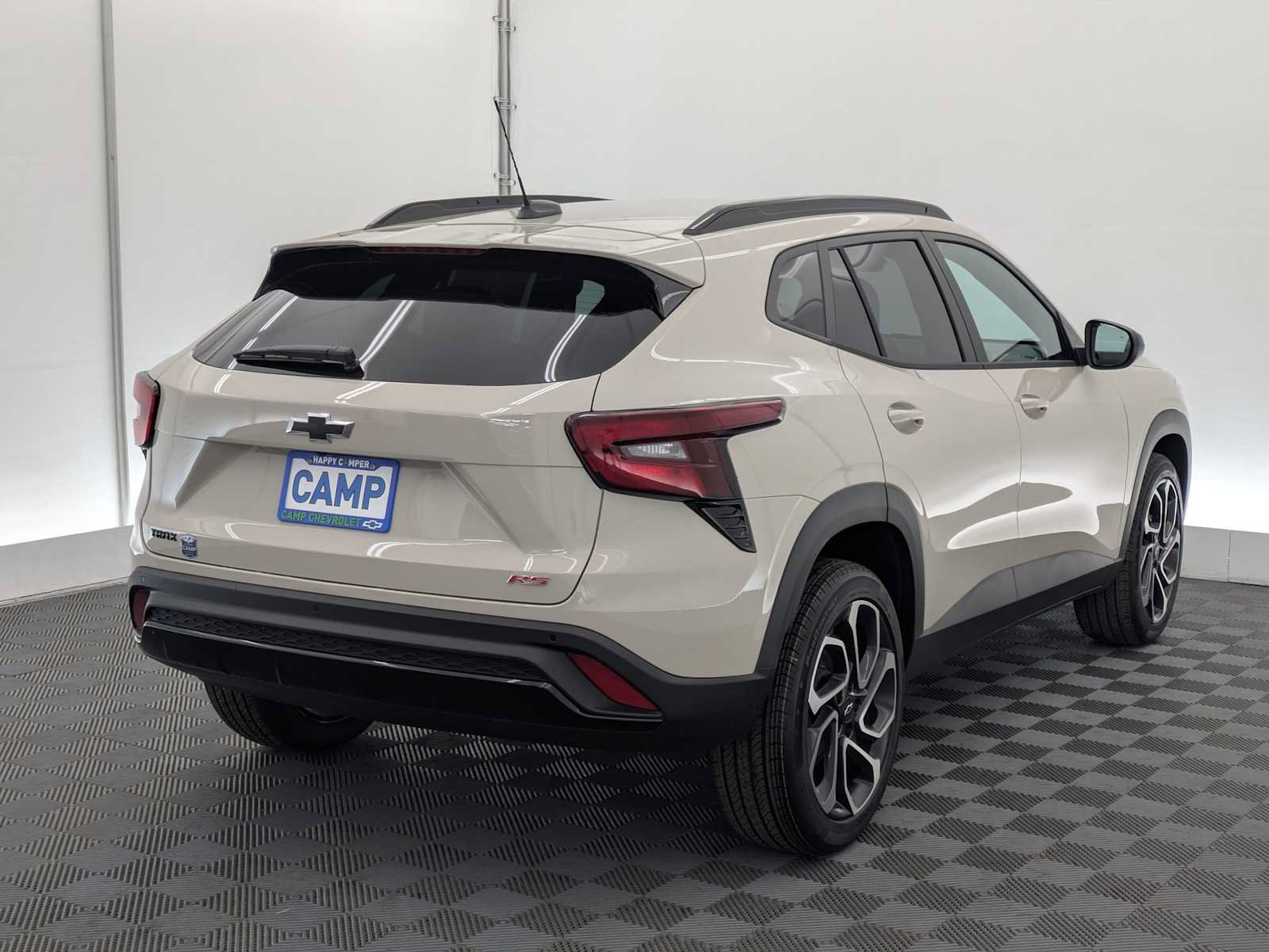 New 2026 Chevrolet Trax RS w/ Sunroof Package FWD image 6