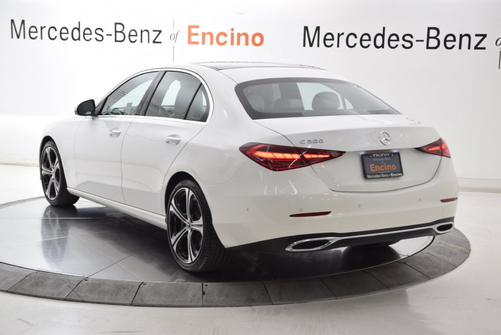 Used 2023 Mercedes-Benz C 300 Sedan image 4