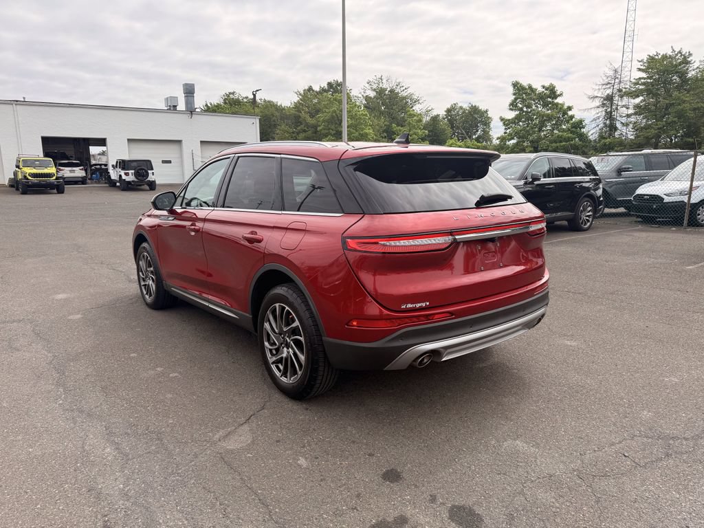 Used 2020 Lincoln Corsair AWD w/ Equipment Group 101A image 3