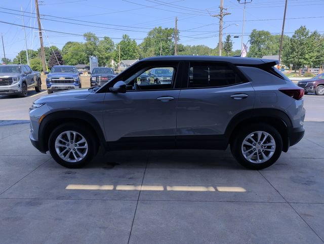 Used 2024 Chevrolet TrailBlazer LS w/ LS Convenience Package FWD image 5