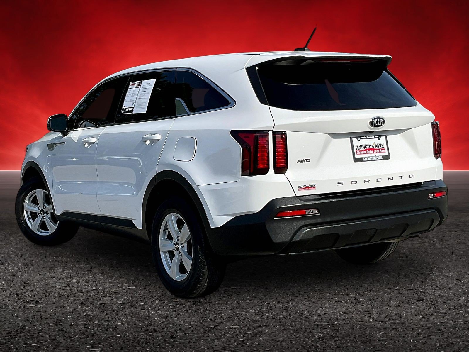 Used 2021 Kia Sorento LX AWD/4WD image 4