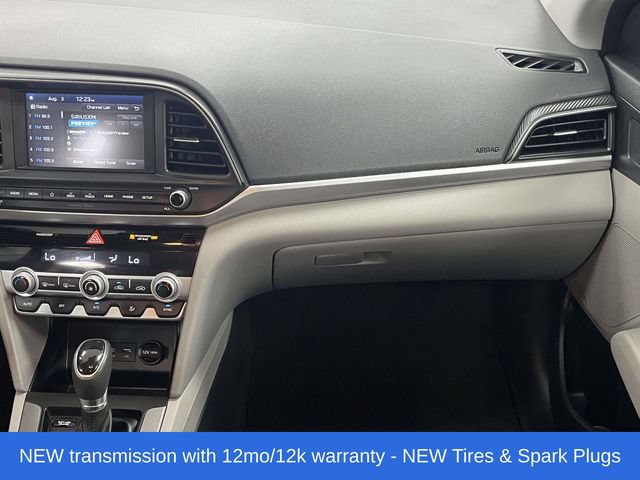 Used 2020 Hyundai Elantra SEL FWD image 19
