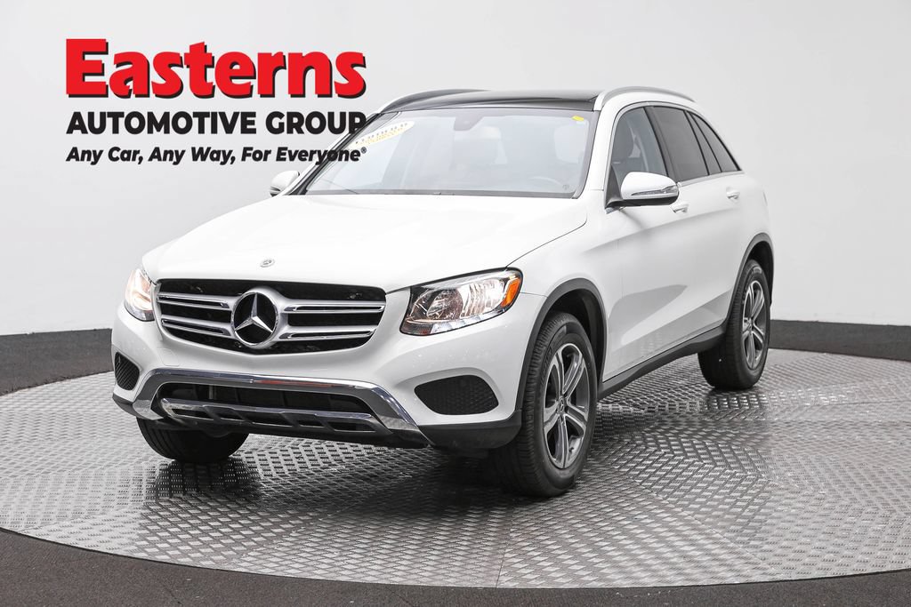 Used 2019 Mercedes-Benz GLC 300 4MATIC image 1