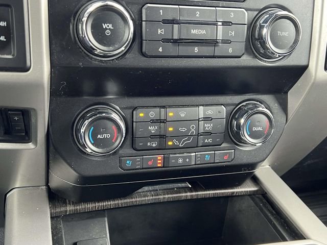 Used 2021 Ford F350 Lariat w/ Tremor Off-Road Package image 24