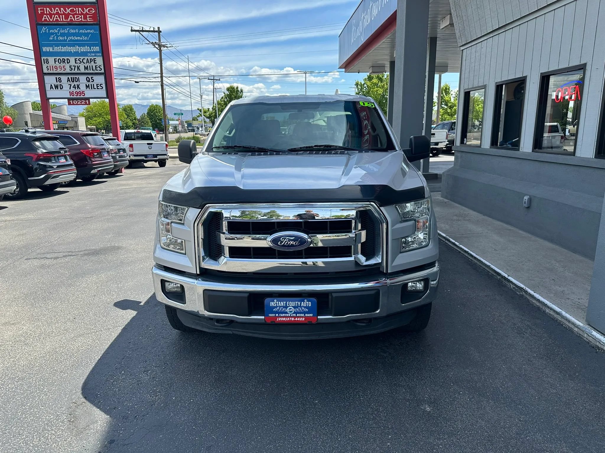 Used 2015 Ford F150 XLT AWD/4WD image 3