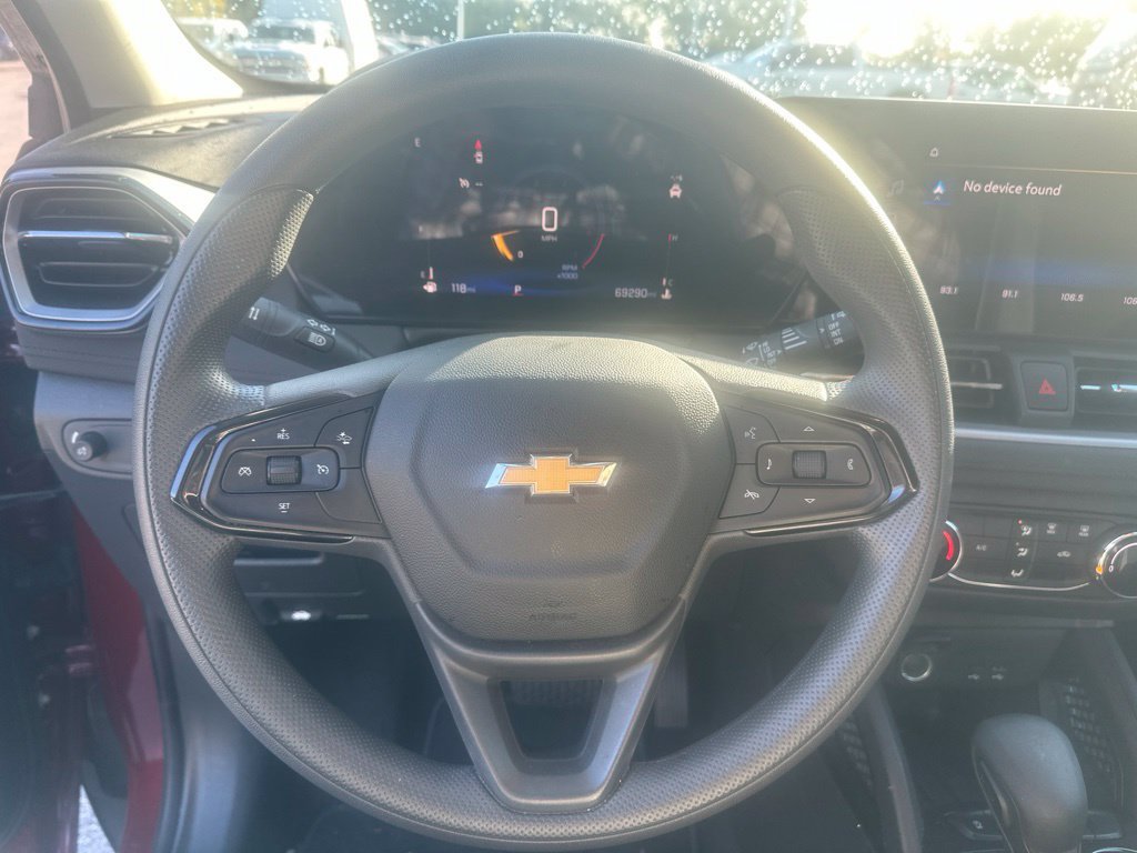 Used 2024 Chevrolet TrailBlazer LS w/ LS Convenience Package FWD image 13