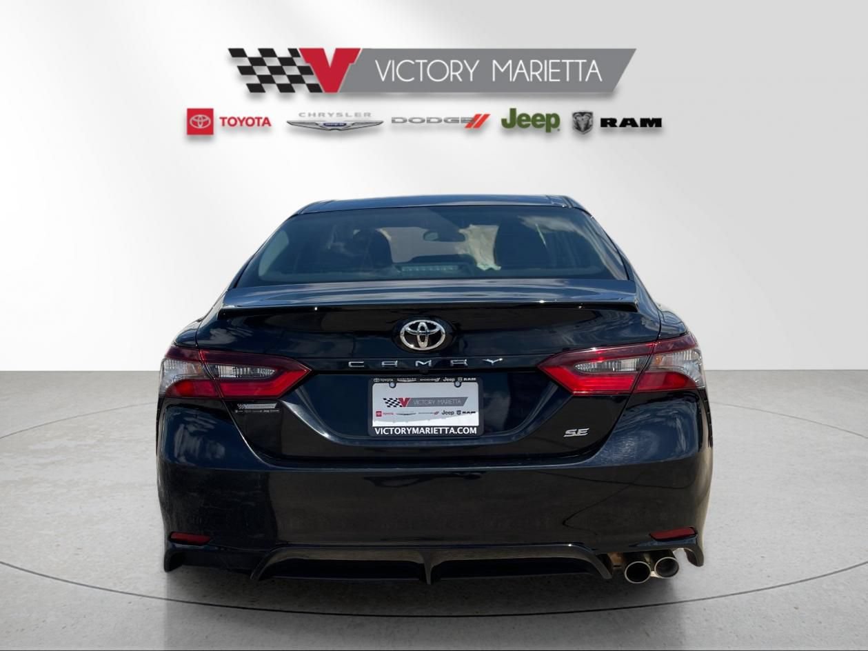 Used 2023 Toyota Camry SE FWD image 4