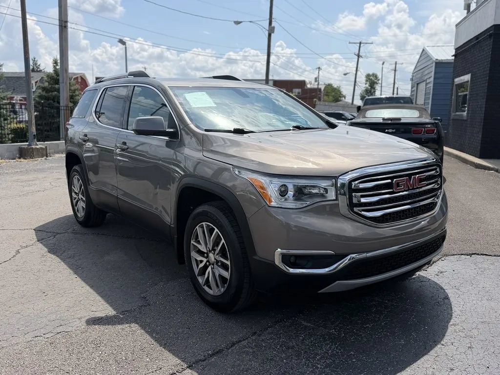 Used 2019 GMC Acadia SLE w/ Driver Alert Package I AWD/4WD image 3
