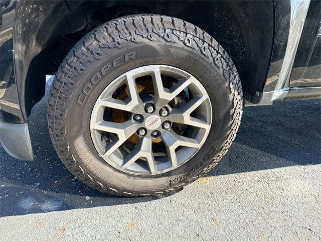 Used 2016 GMC Canyon SLE image 6